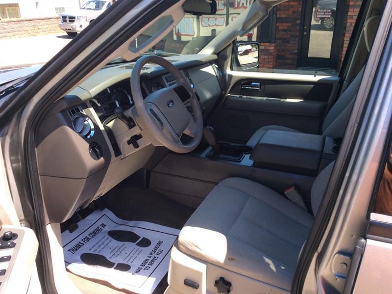 Ford Expedition XLT 4WD 2008