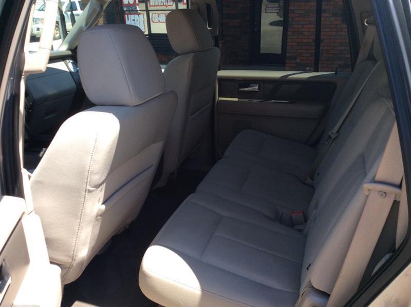 Ford Expedition XLT 4WD 2008