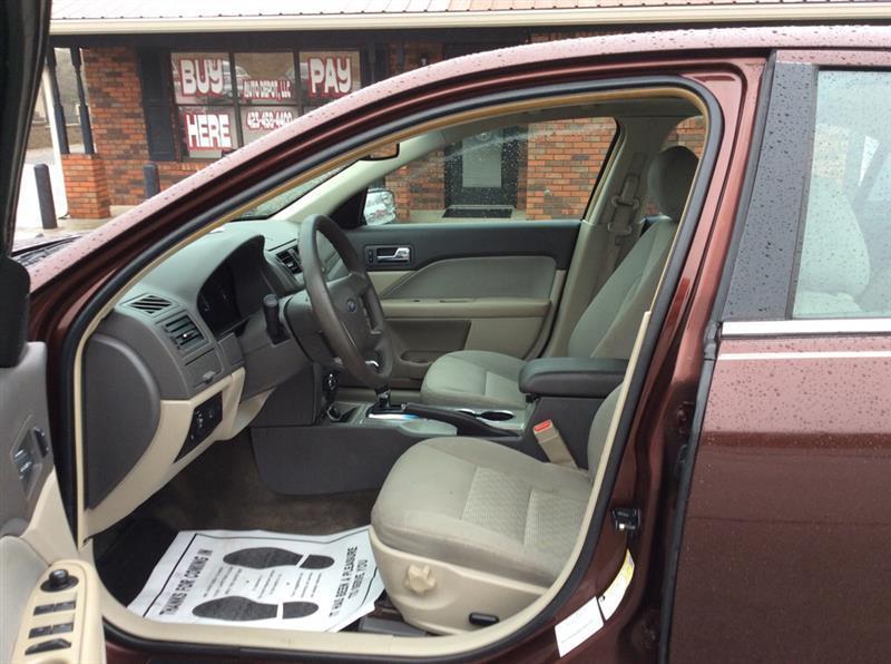Ford Fusion SE 2012