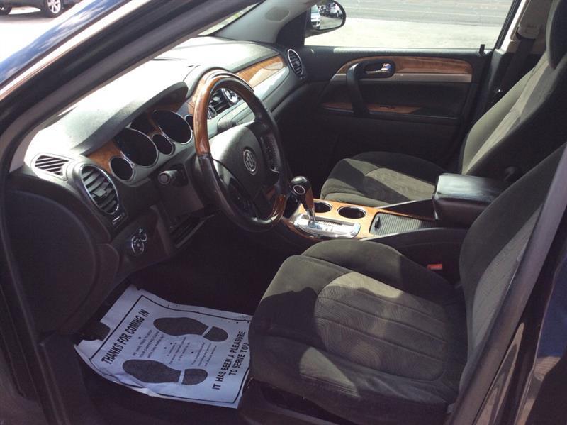 Buick Enclave Convenience FWD 2012