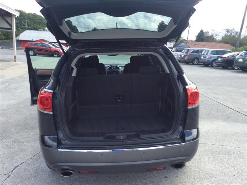 Buick Enclave Convenience FWD 2012