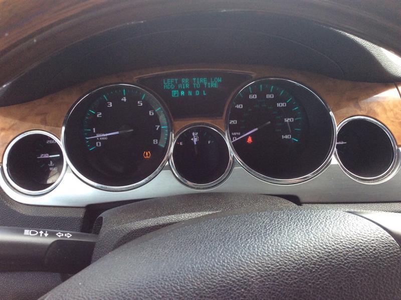 Buick Enclave Convenience FWD 2012