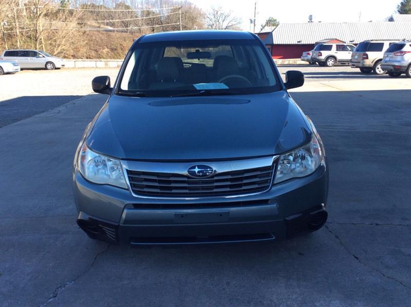 Subaru Forester 2.5X 2010