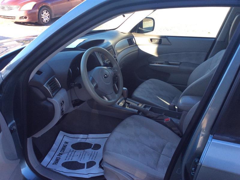 Subaru Forester 2.5X 2010