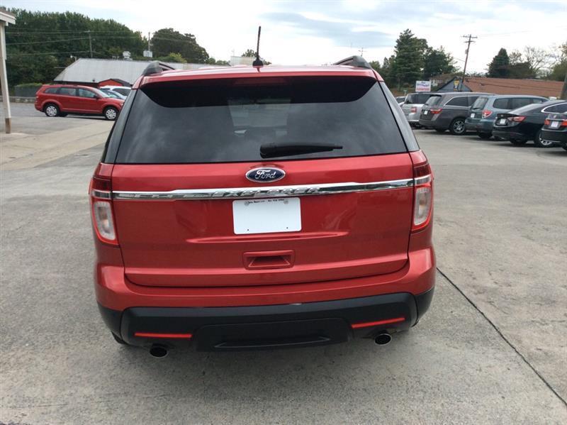 Ford Explorer XLT FWD 2012