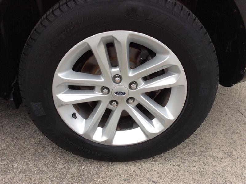 Ford Explorer XLT FWD 2012