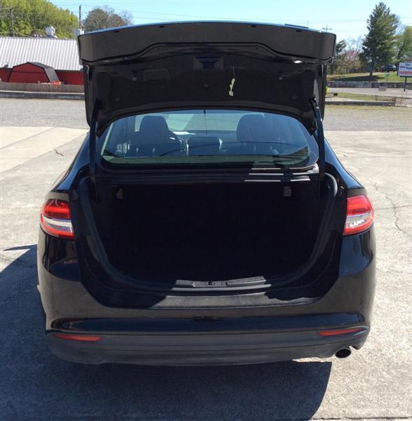 Ford Fusion SE 2017