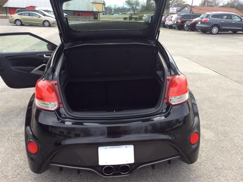Hyundai Veloster Base 2013