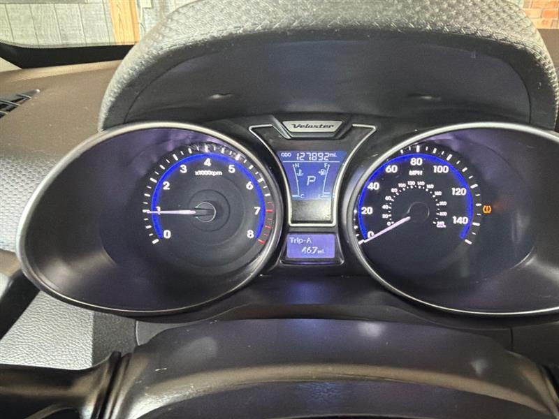 Hyundai Veloster Base 2013
