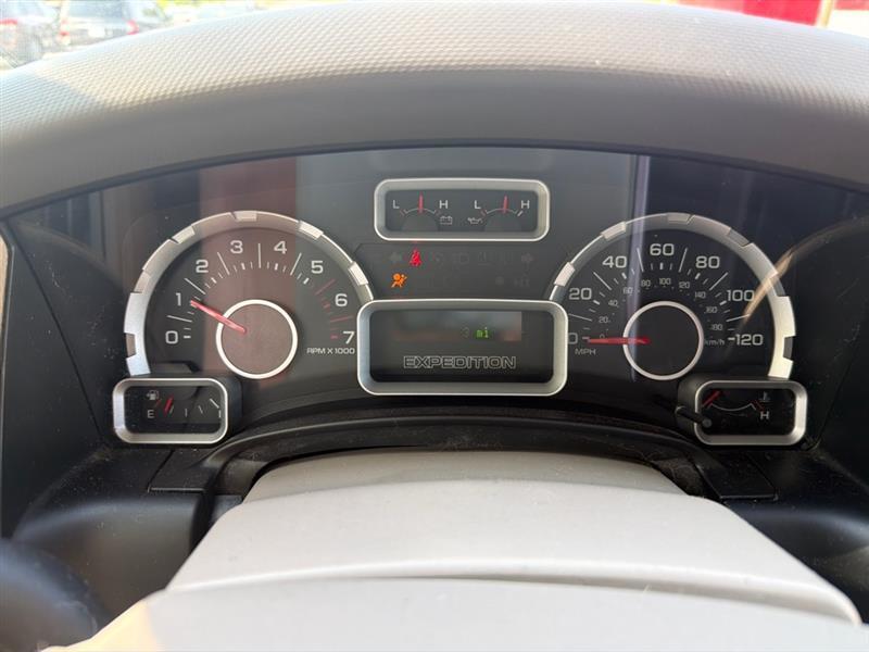 Ford Expedition XLT 4WD 2008