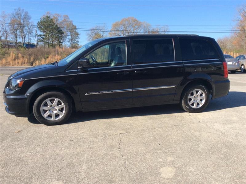 Chrysler Town & Country Touring 2013
