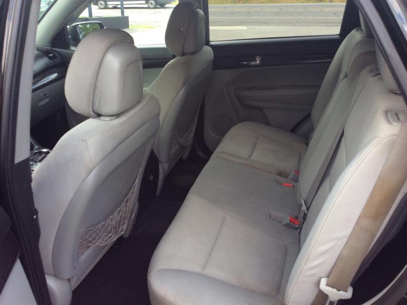 Kia Sorento LX V6 4WD 2013