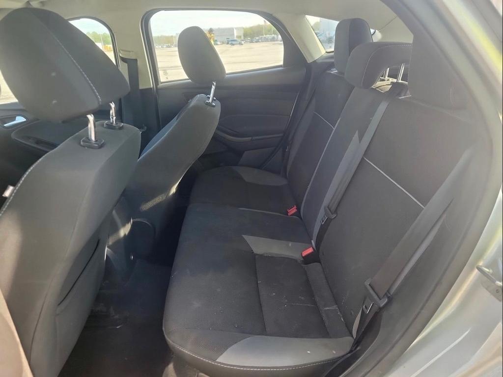 Ford Focus SE Hatch 2014