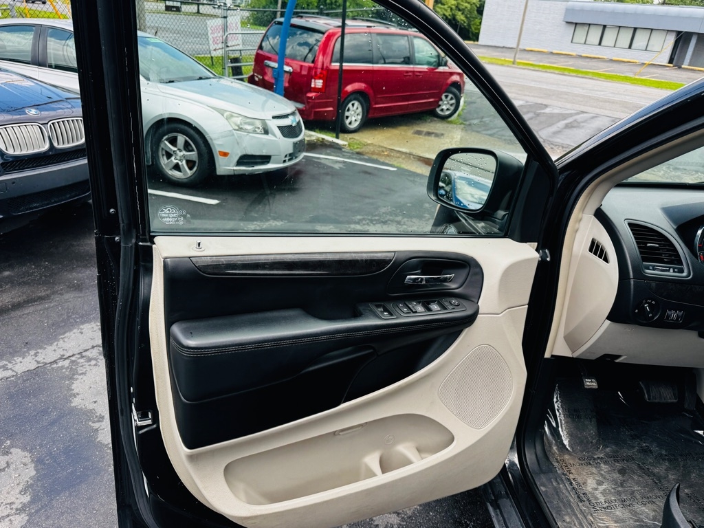 Dodge Grand Caravan Crew 2012