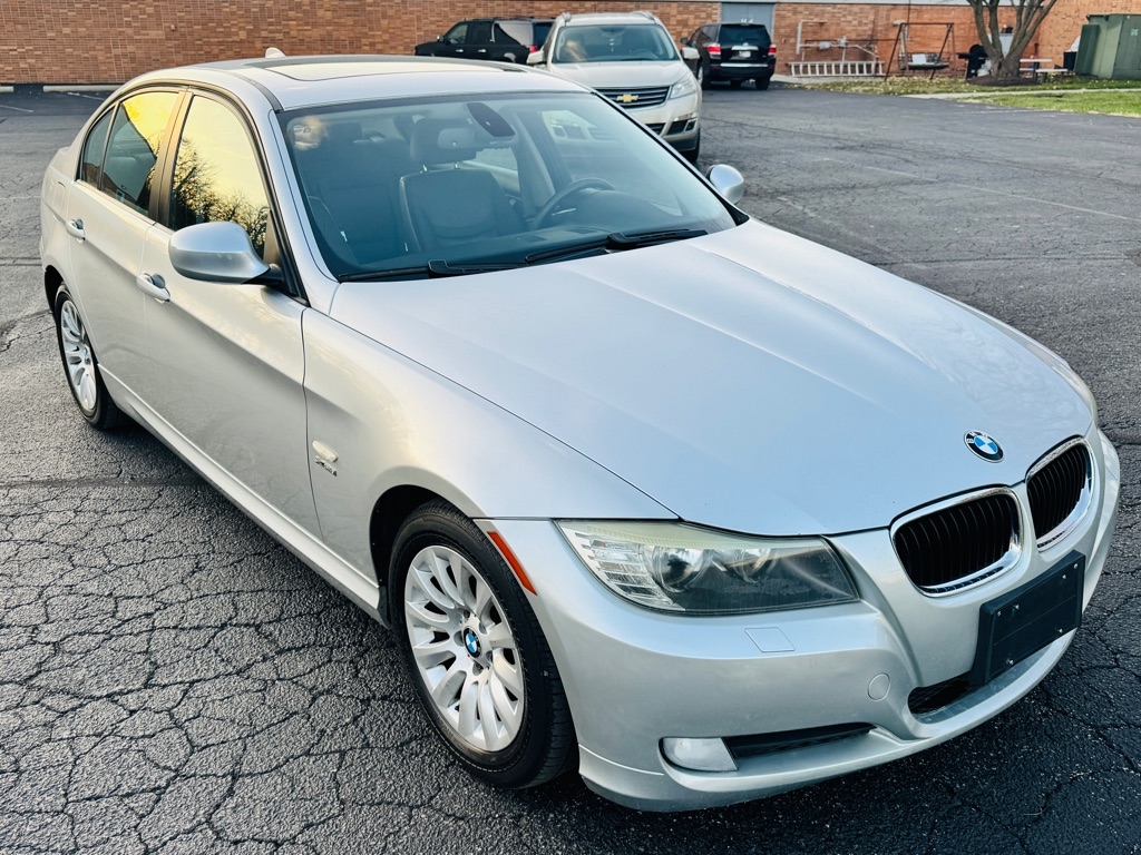 BMW 3-Series 328xi 2009