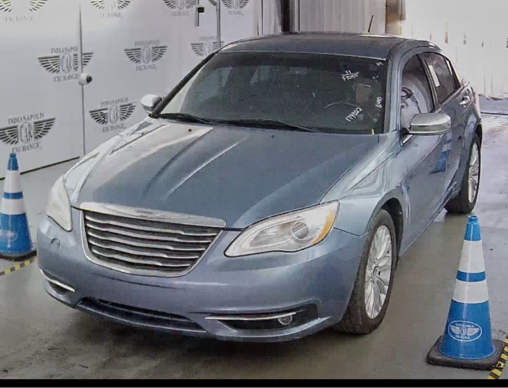 2011 Chrysler 200 Limited