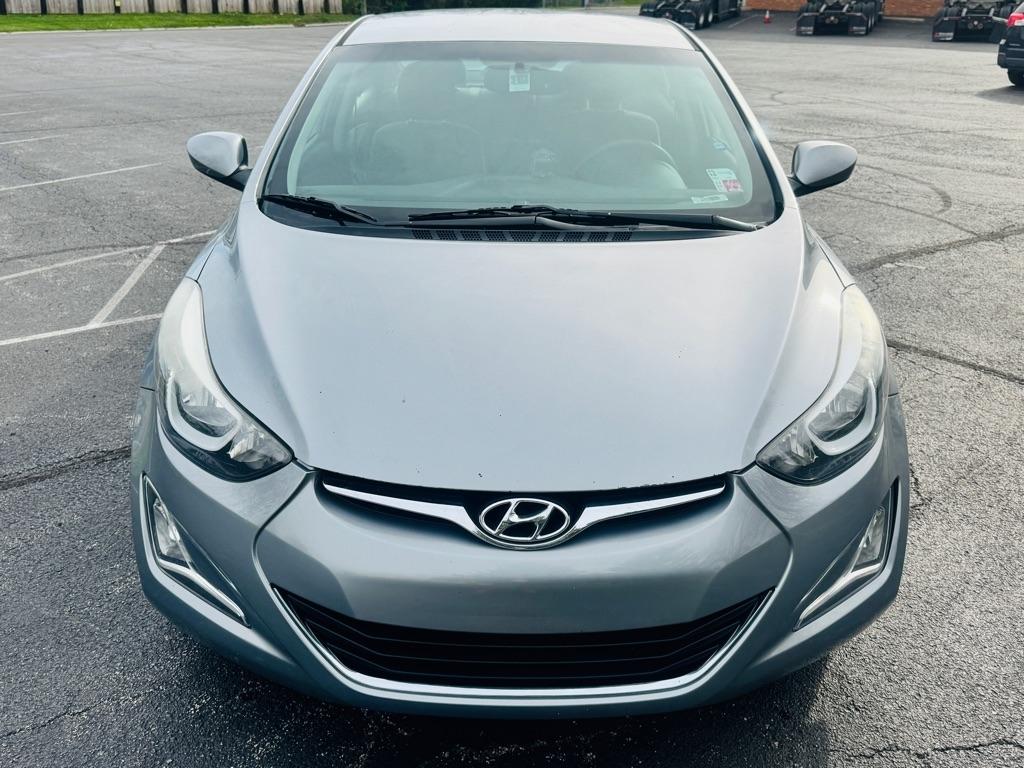 Hyundai Elantra SE 6AT 2015