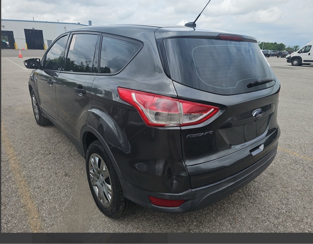 Ford Escape S FWD 2015