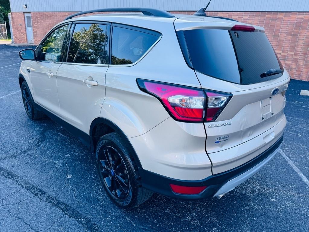 Ford Escape SEL 4WD 2018