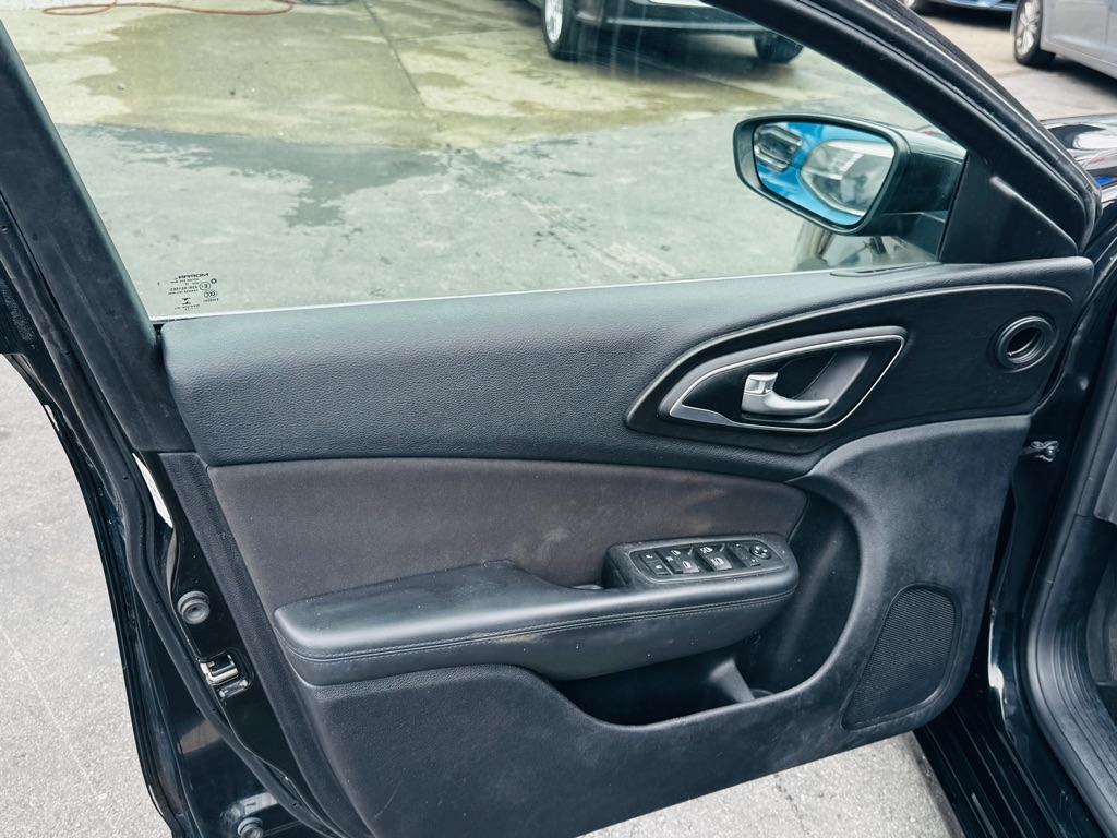 Chrysler 200 Limited 2015 Chrysler 200 Limited 2015