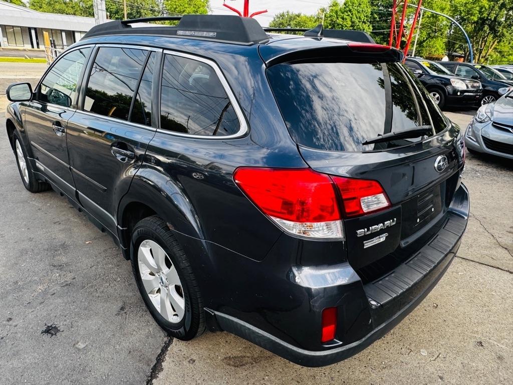 Subaru Outback 2.5i Limited 2012