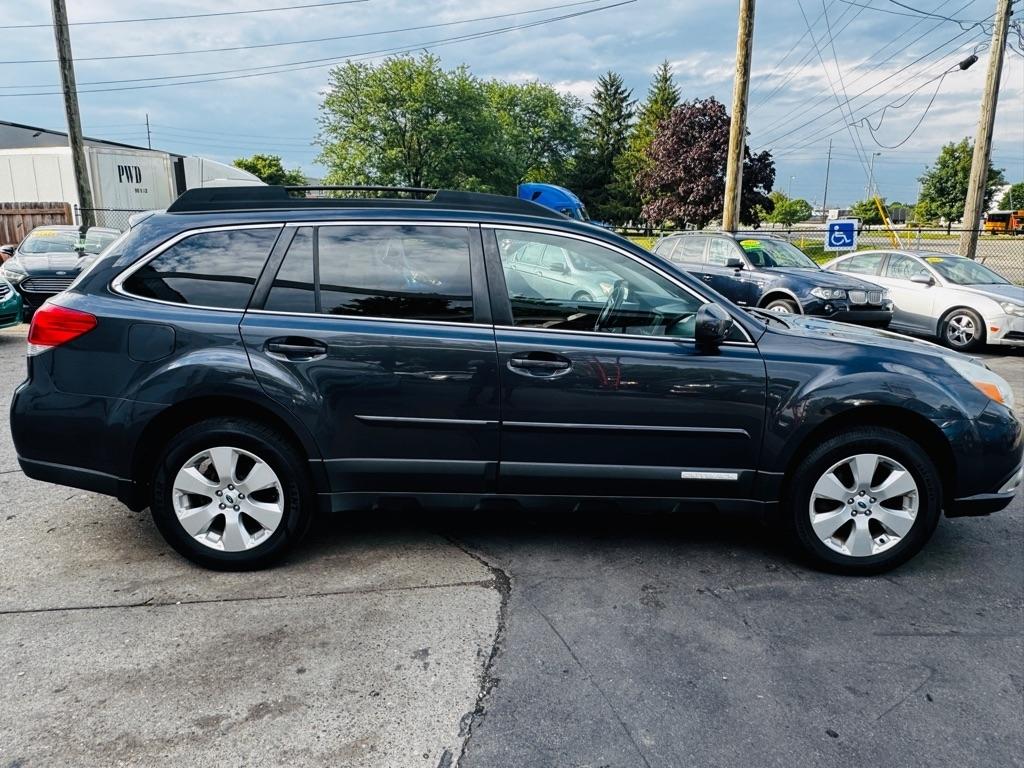 Subaru Outback 2.5i Limited 2012