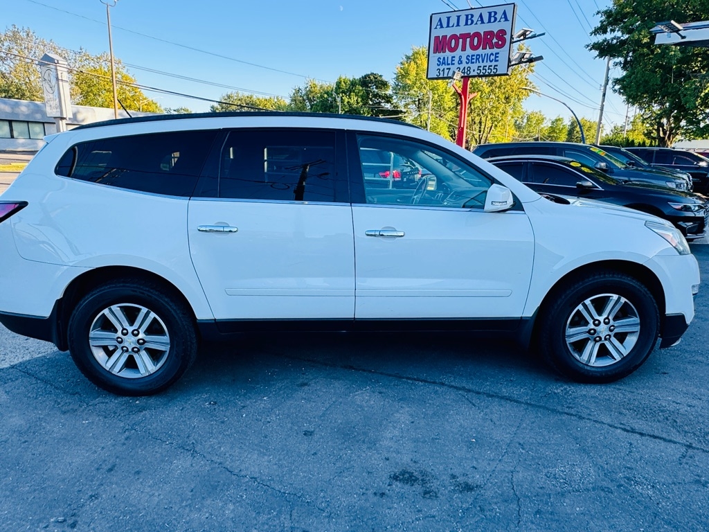 2015 Chevrolet Traverse 1LT photo 5