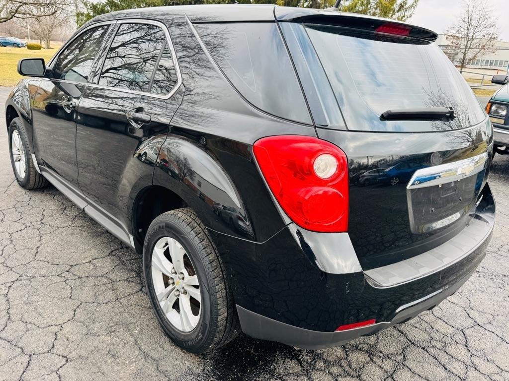 Chevrolet Equinox LS 2WD 2011