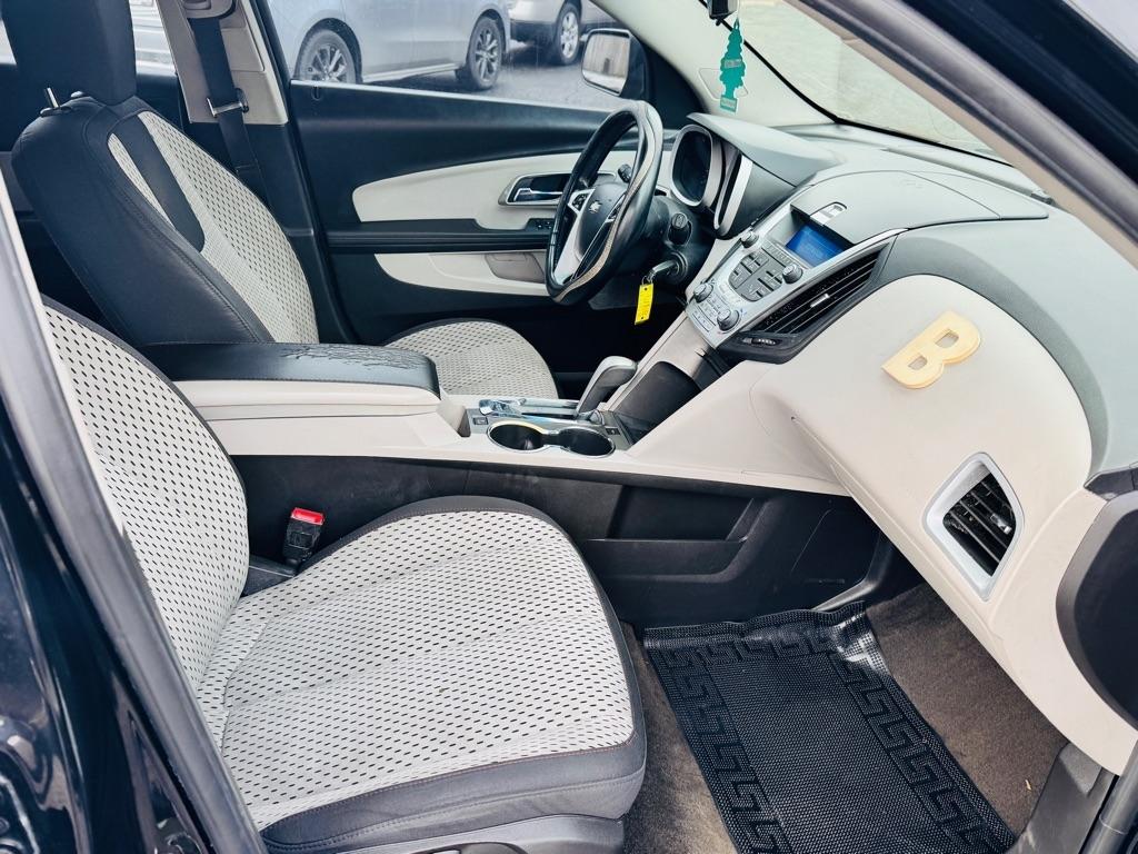 Chevrolet Equinox LS 2WD 2011