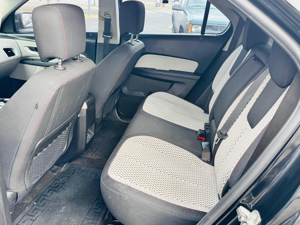 Chevrolet Equinox LS 2WD 2011