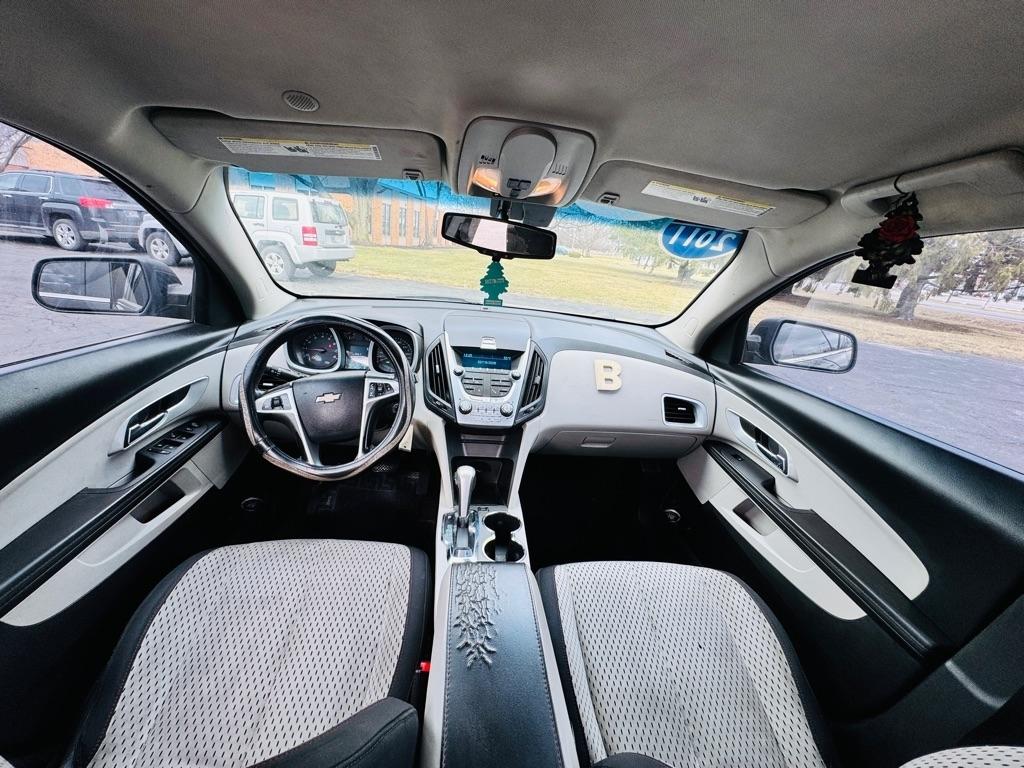 Chevrolet Equinox LS 2WD 2011