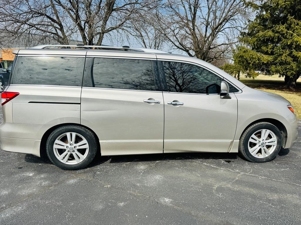 Nissan Quest  2012