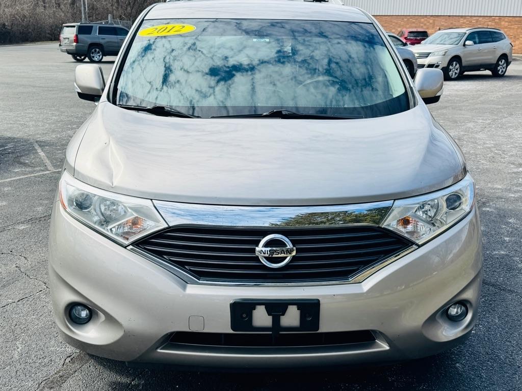 Nissan Quest  2012