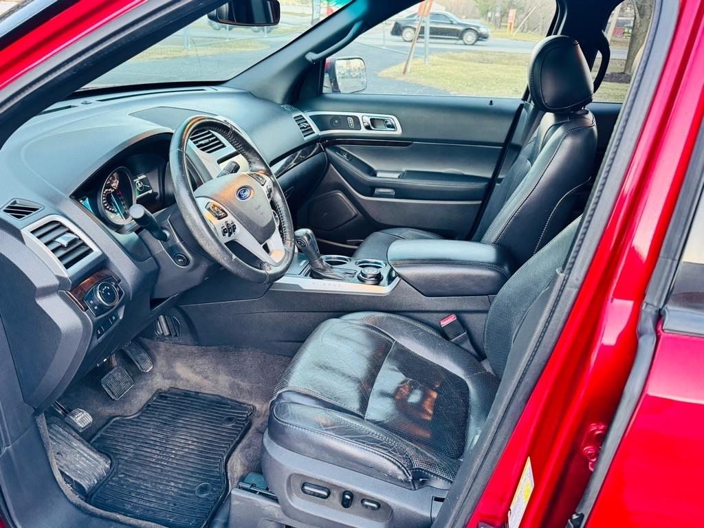 Ford Explorer Limited 4WD 2012