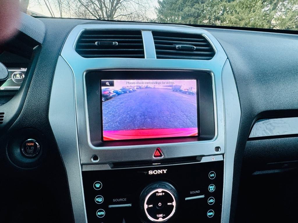 Ford Explorer Limited 4WD 2012