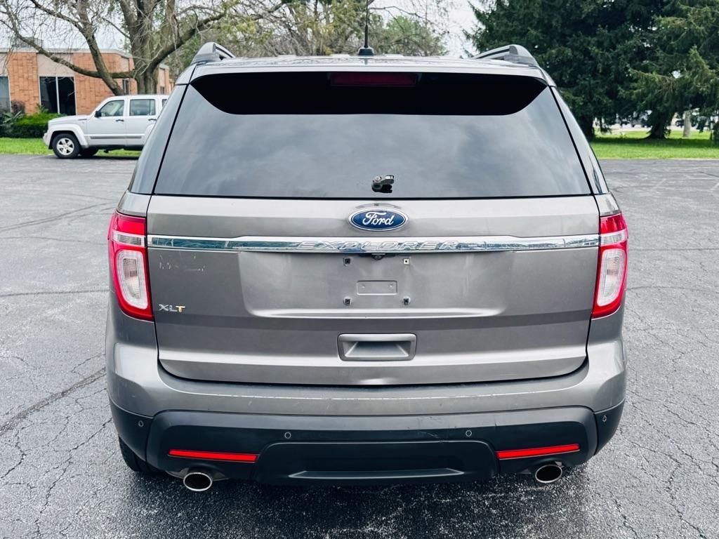 Ford Explorer XLT FWD 2012