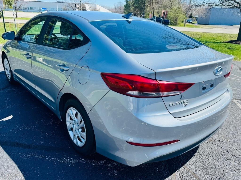 Hyundai Elantra SE 6AT 2017