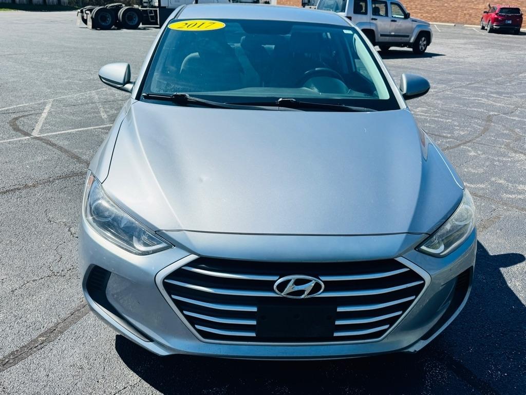 Hyundai Elantra SE 6AT 2017