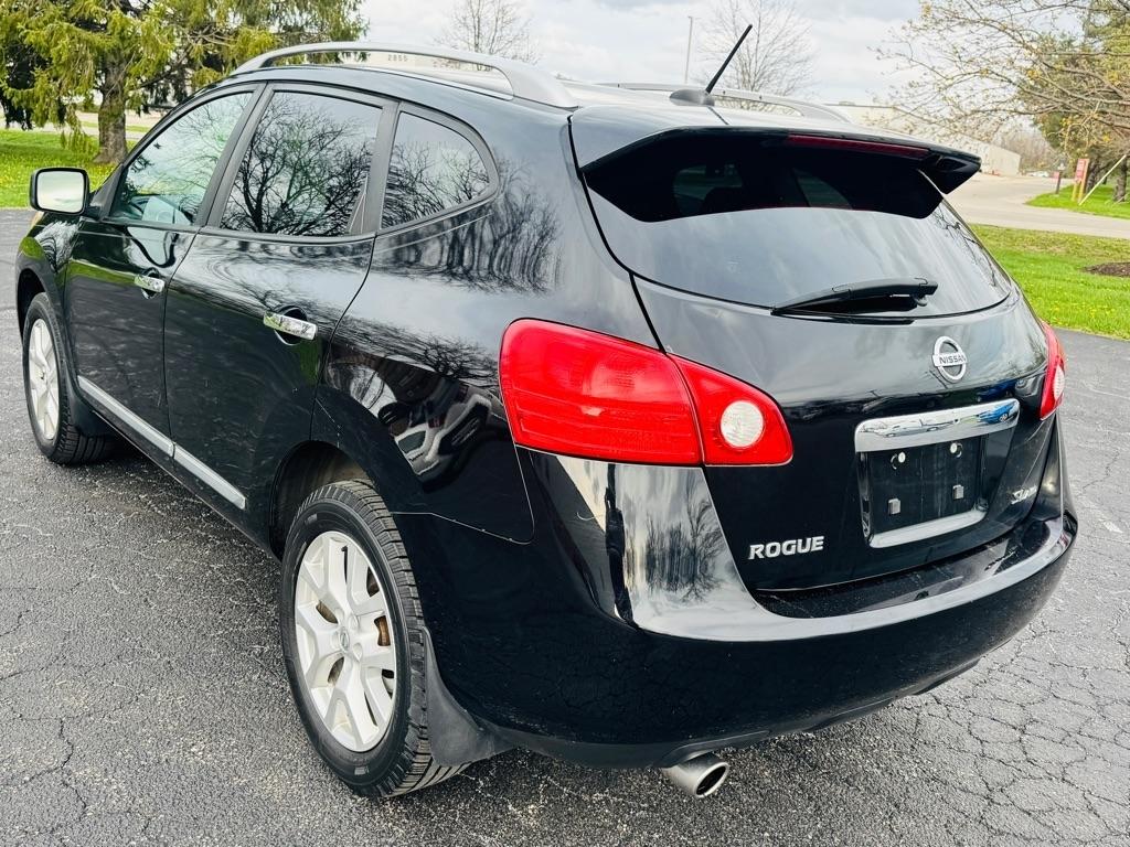 Nissan Rogue S AWD 2011