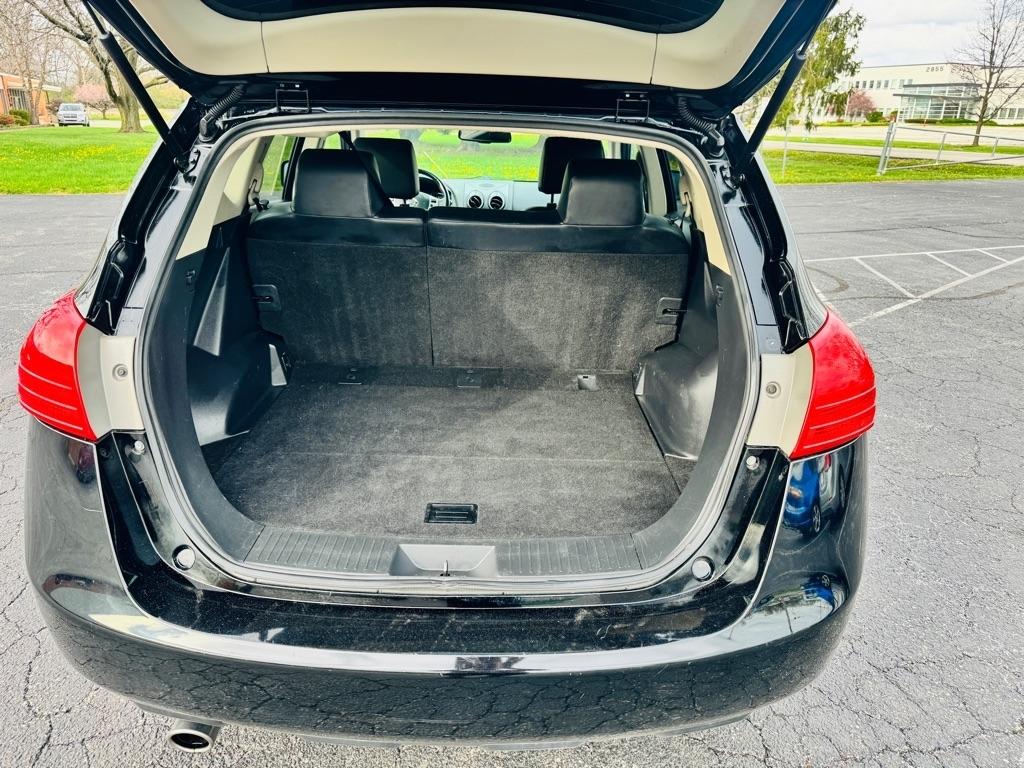 Nissan Rogue S AWD 2011