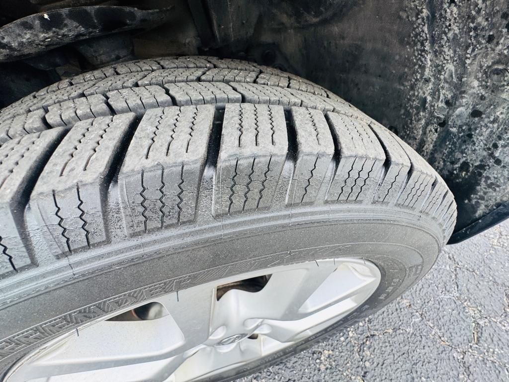 Nissan Rogue S AWD 2011