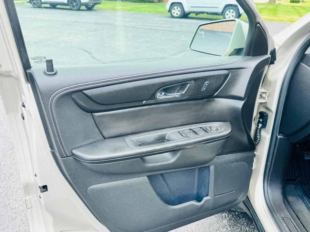 Chevrolet Traverse 1LT FWD 2015