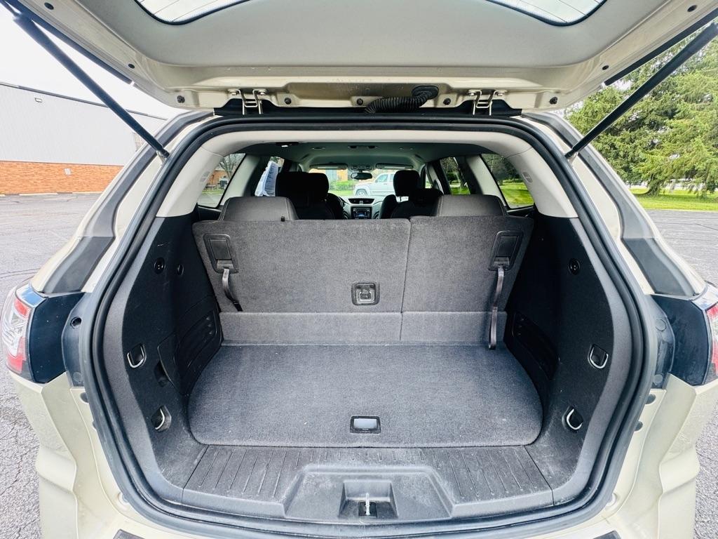 Chevrolet Traverse 1LT FWD 2015