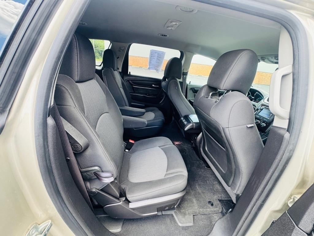 Chevrolet Traverse 1LT FWD 2015