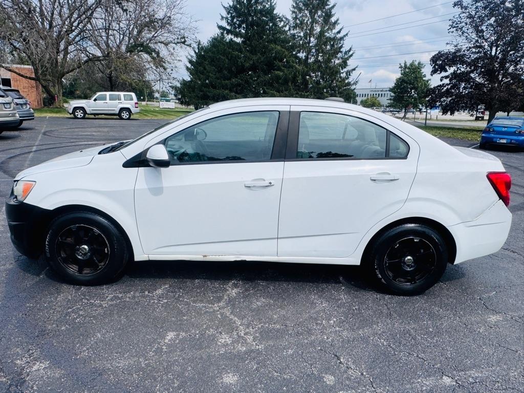 Chevrolet Sonic LS Auto Sedan 2015