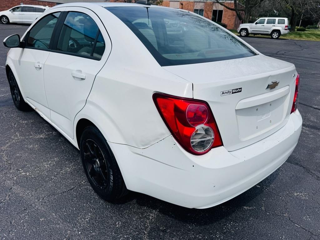 Chevrolet Sonic LS Auto Sedan 2015
