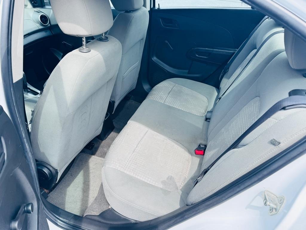 Chevrolet Sonic LS Auto Sedan 2015