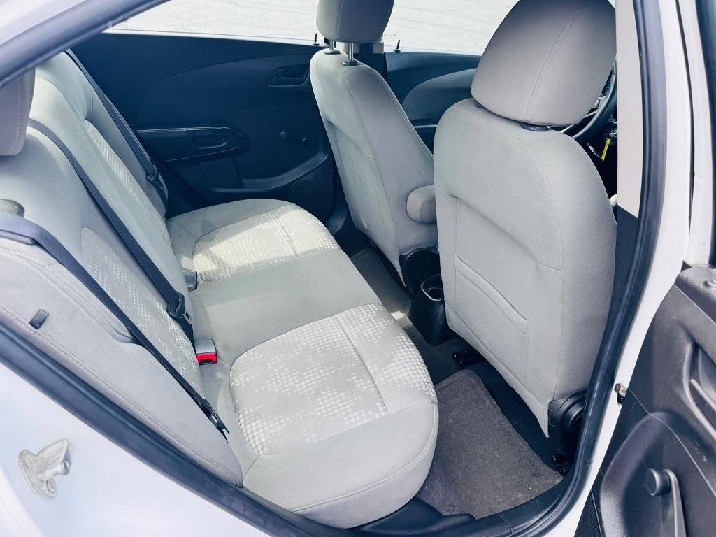Chevrolet Sonic LS Auto Sedan 2015