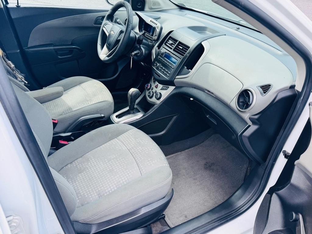 Chevrolet Sonic LS Auto Sedan 2015