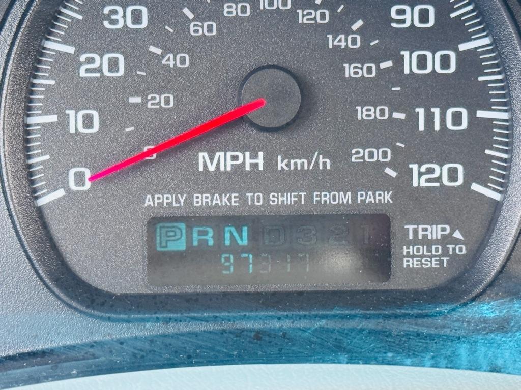 Chevrolet Impala Base 2003